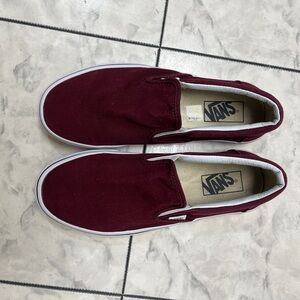 7.5 Men’s Vans Slip On Sneakers/Shoes